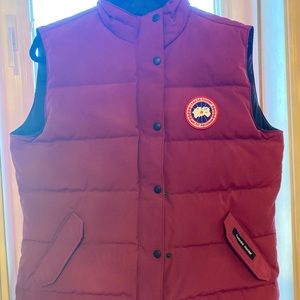 Canada goose sleeveless vest
